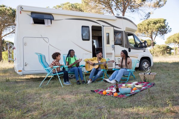 Découvrez des séjours uniques dans le var au camping les tomasses